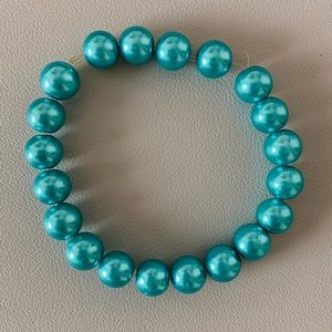 Turquoise bead bracelet